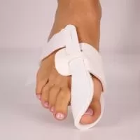 Вальгусная шина для большого пальца стопы Крейт F-700 отводящая, пластиковая