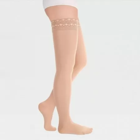 Чулки компрессионные IDEALISTA ID-301TW женские 1 класс компрессии с закрытым носком полупрозрачные с кружевной резинкой на широкое бедро цвет карамель 