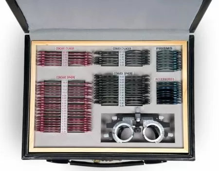 Набор на 103 пробных очковых линз Армед в металлической обойме с оправой без поверки