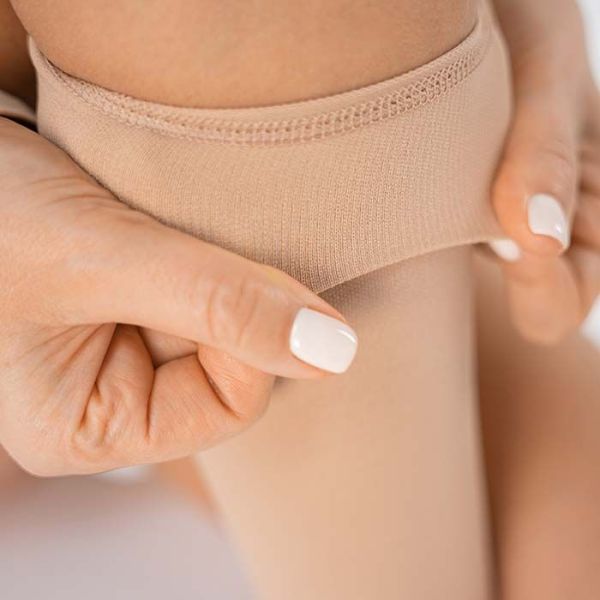 Гольфы компрессионные Evolution ТК.910 унисекс 2 класс компрессии с открытым носком цвет бежевый